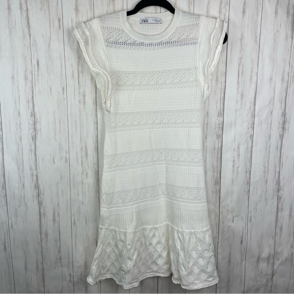 Zara Pointelle white embroidered ruffle dress Medium - Picture 4 of 11